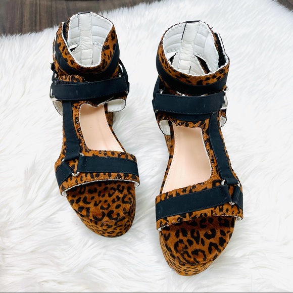 Leopard platform velcro sandal - Picture 8 of 8